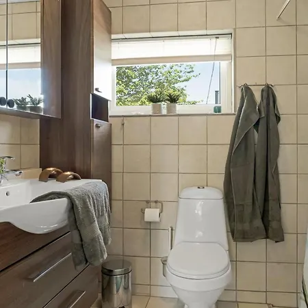 Meindor - 240m To The Fjord By Interhome 別荘